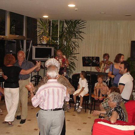 רימיני Hotel Madrid מראה חיצוני תמונה