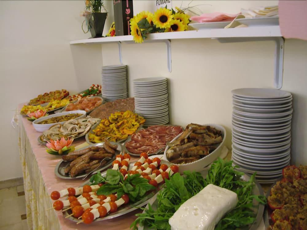 רימיני Hotel Madrid מראה חיצוני תמונה