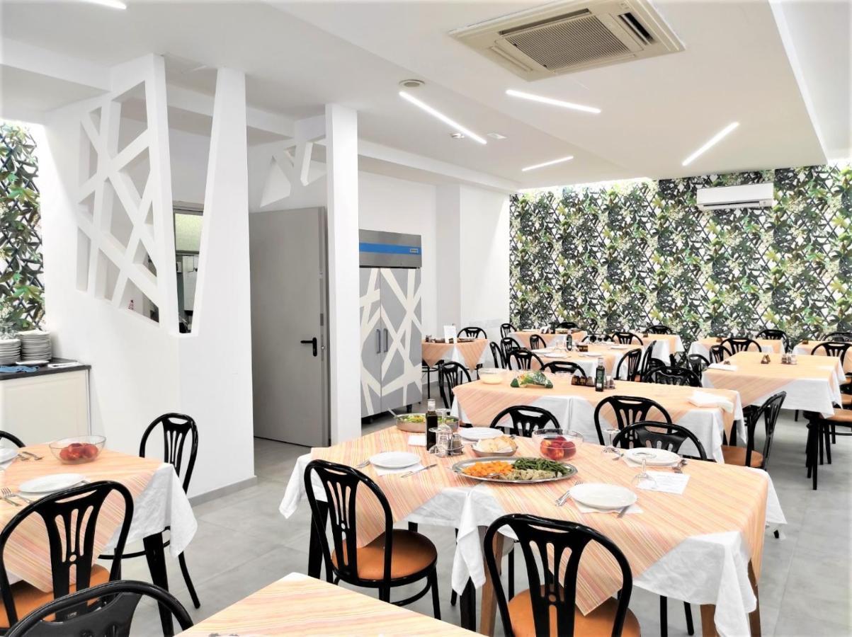 רימיני Hotel Madrid מראה חיצוני תמונה