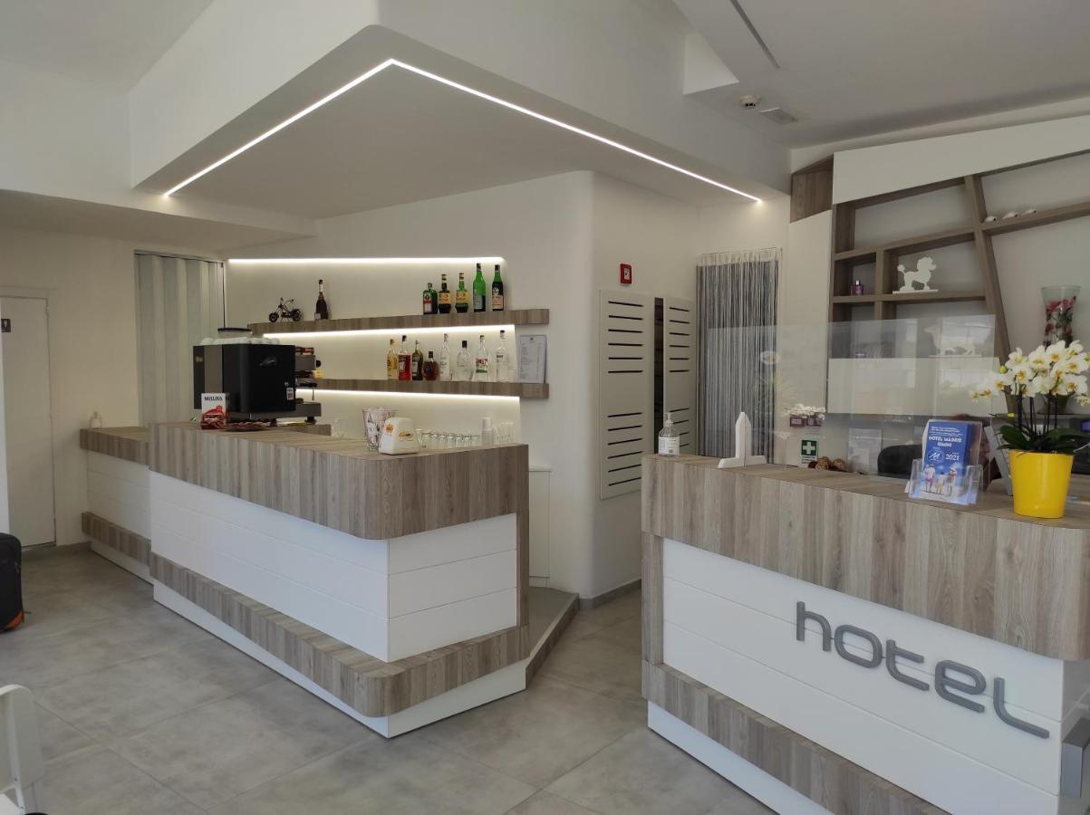 רימיני Hotel Madrid מראה חיצוני תמונה