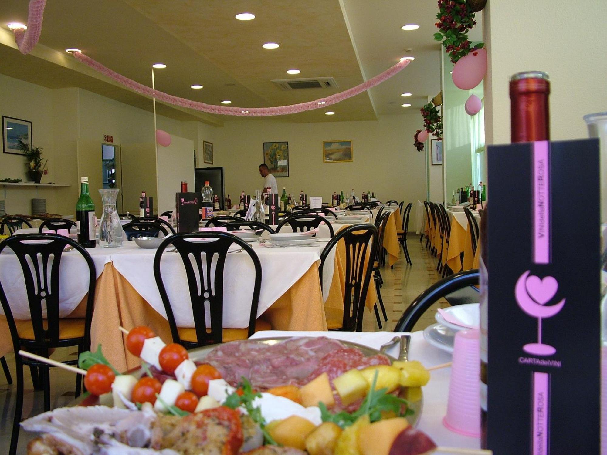 רימיני Hotel Madrid מראה חיצוני תמונה