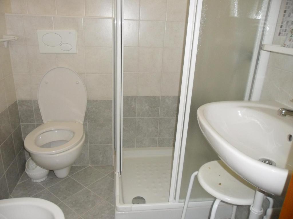 רימיני Hotel Madrid מראה חיצוני תמונה